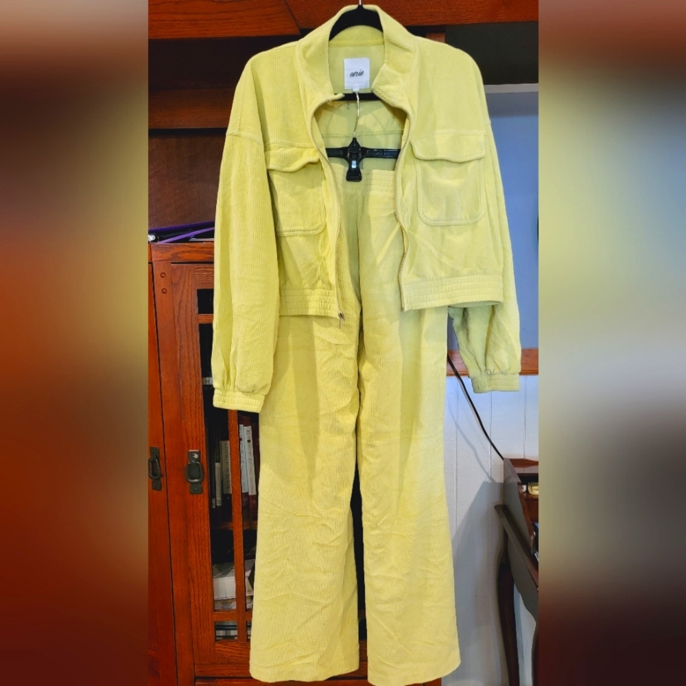 Aerie soft Courdory mild lime green warm up suit. Excellent condition. Worn once